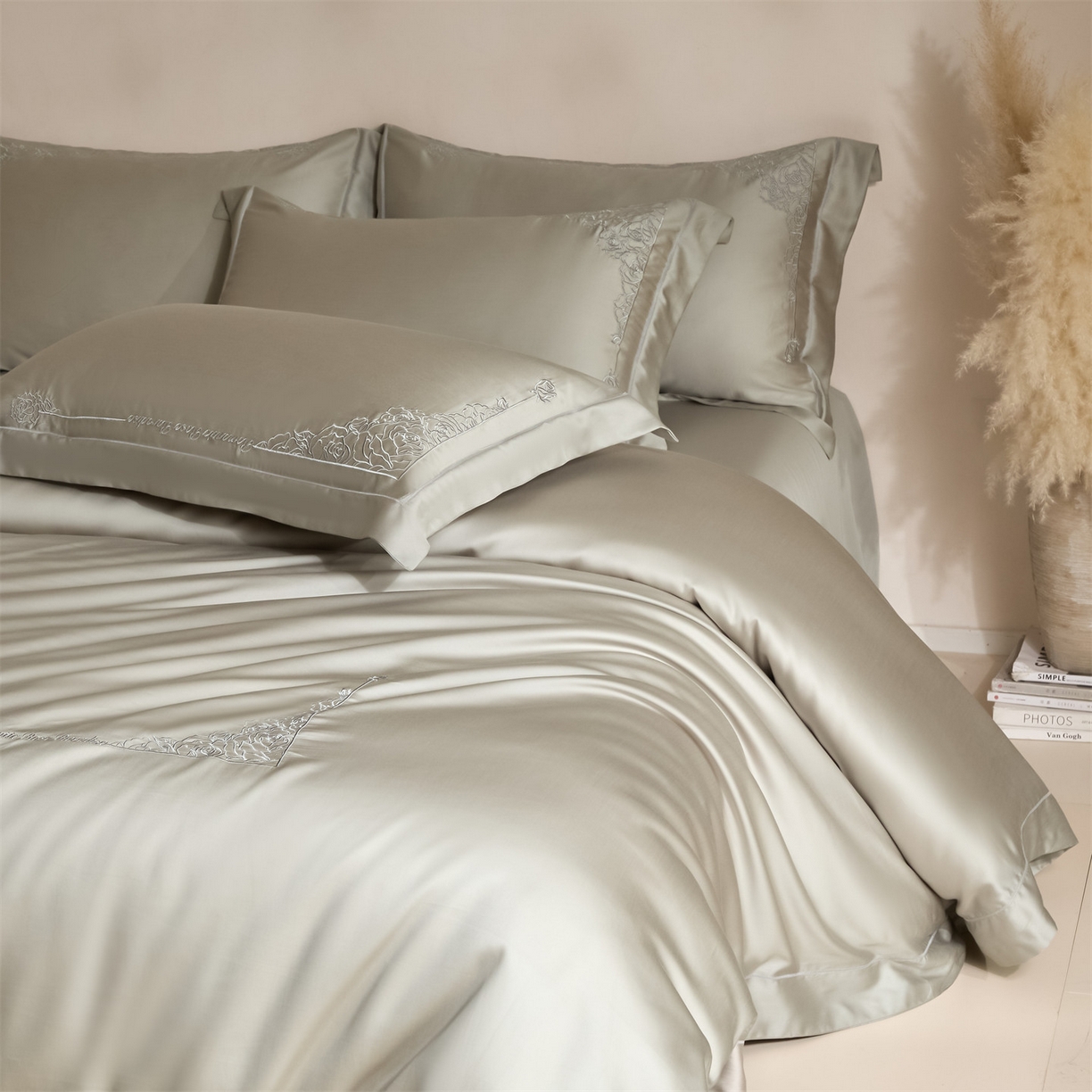 91家纺网 家纺一手货源 找家纺 DC 2026新款天丝刺绣简欧玫瑰框四件套--晚柠系列 晚柠-冰川灰