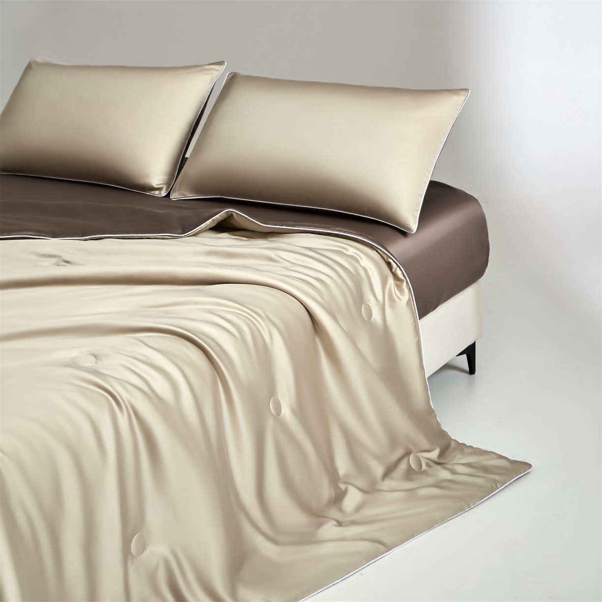 91家纺网 家纺一手货源 找家纺 无界 2026新款天丝夏被-麻绳双拼-温妮 温妮 米褐色+太空灰