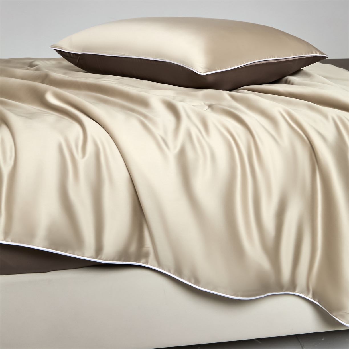 91家纺网 家纺一手货源 找家纺 无界 2026新款天丝夏被-麻绳双拼-温妮 温妮 米褐色+太空灰