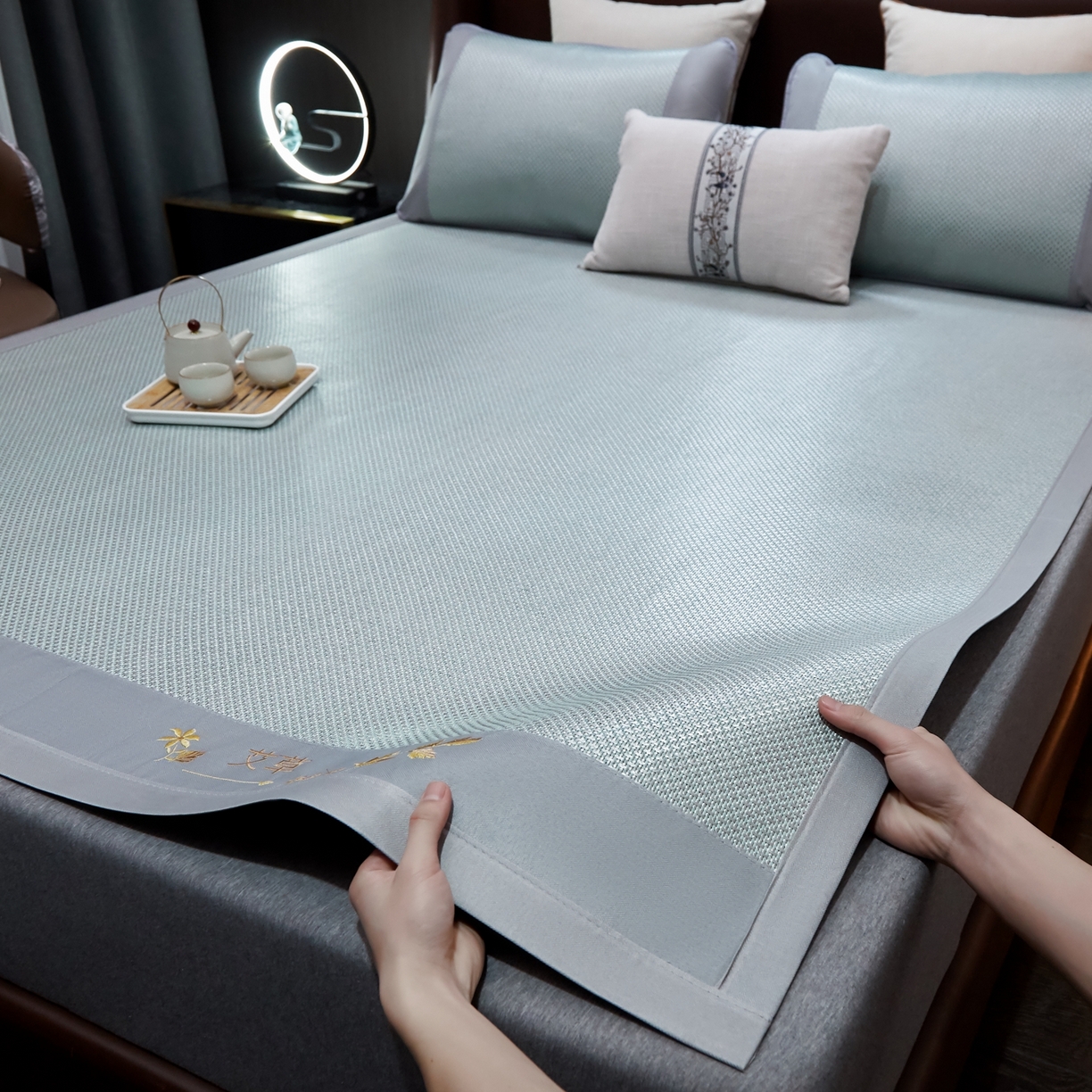 91家纺网 家纺一手货源 找家纺 小桃姐家纺 2026新款冰藤席冰丝凉席双面藤席凉席三件套空调席凉席席子 冰川蓝