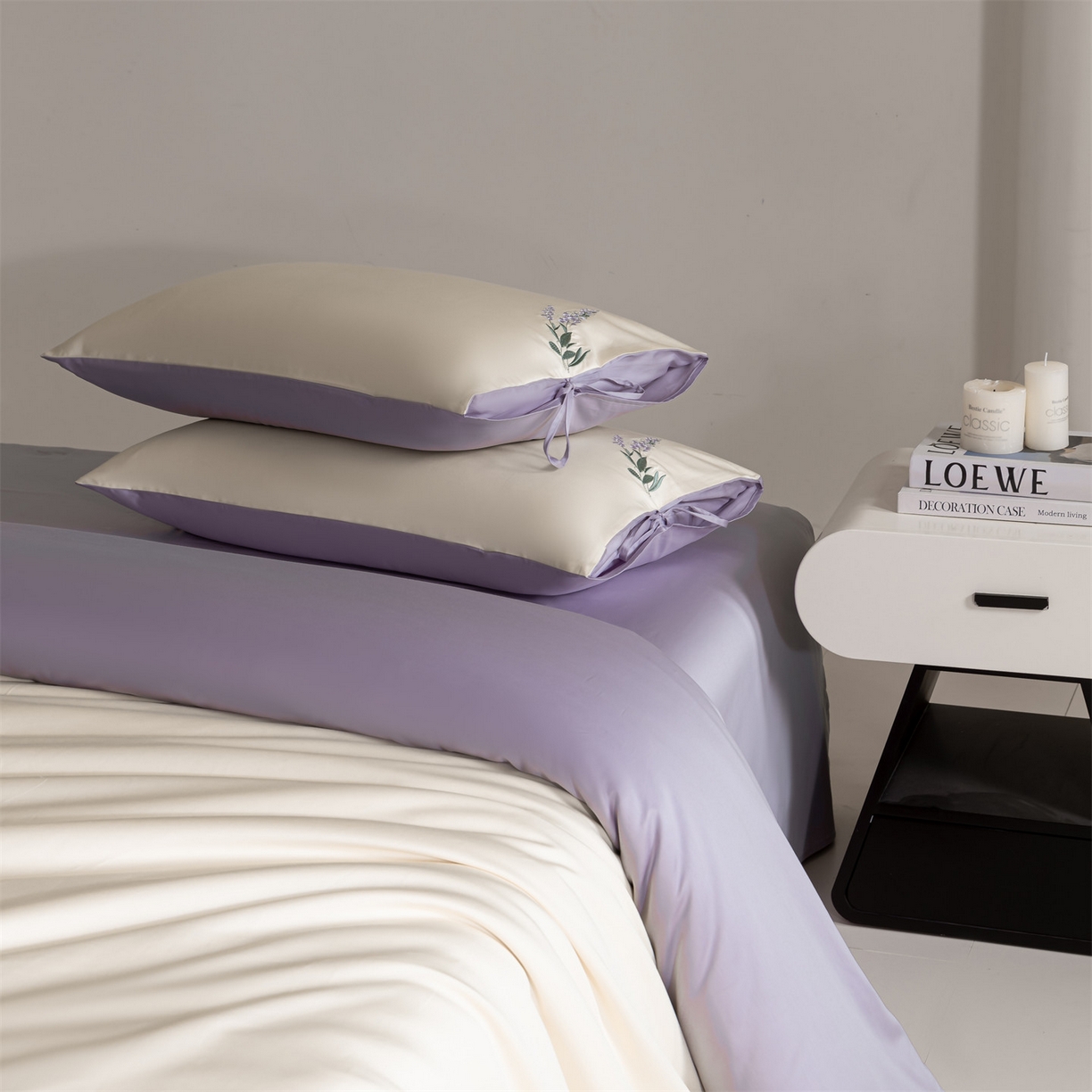 91家纺网 家纺一手货源 找家纺 DC 2026新款50S全棉花卉刺绣四件套--花屿系列 花屿-杏白+丁香紫（薰衣草）