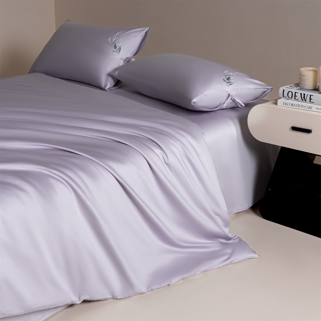 91家纺网 家纺一手货源 找家纺 DC 2026新款50S全棉花卉刺绣四件套--花屿系列 花屿-丁香紫（薰衣草）