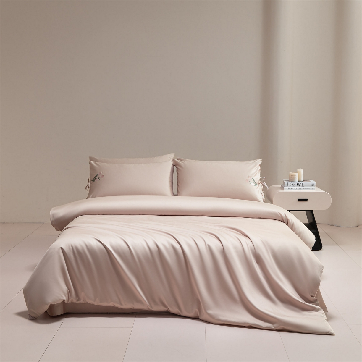 91家纺网 家纺一手货源 找家纺 DC 2026新款50S全棉花卉刺绣四件套--花屿系列 花屿-素粉（郁金香）