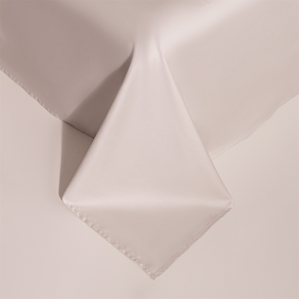 91家纺网 家纺一手货源 找家纺 DC 2026新款50S全棉花卉刺绣四件套--花屿系列 花屿-杏白+素粉（郁金香）