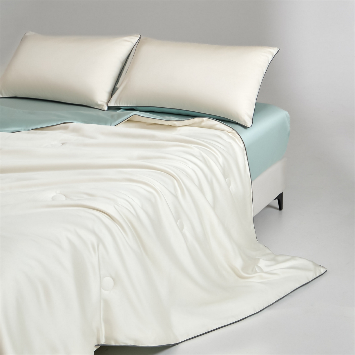 91家纺网 家纺一手货源 找家纺 无界 2026新款天丝夏被-麻绳双拼-温妮 温妮 元气白桃+海盐蓝