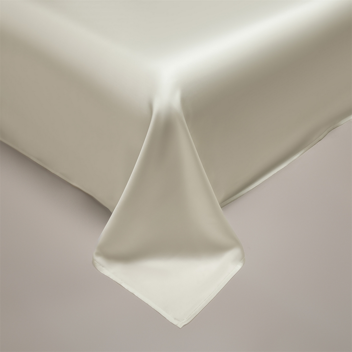 91家纺网 家纺一手货源 找家纺 DC 2026新款天丝纯色双拼四件套--多娜系列 古董白