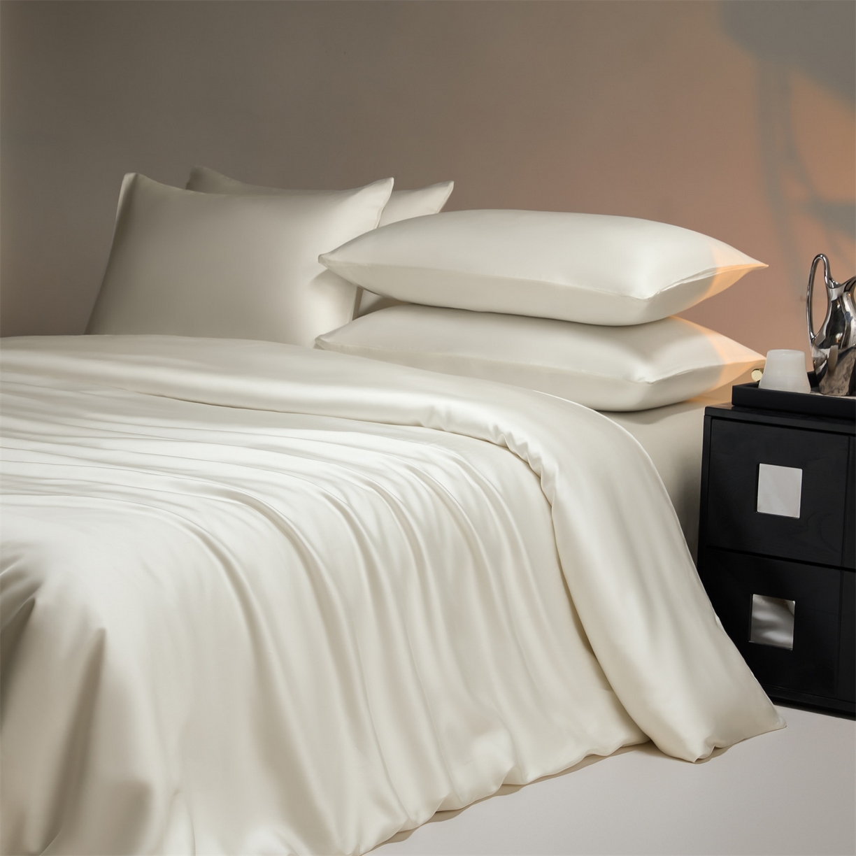 91家纺网 家纺一手货源 找家纺 DC 2026新款天丝纯色双拼四件套--多娜系列 古董白