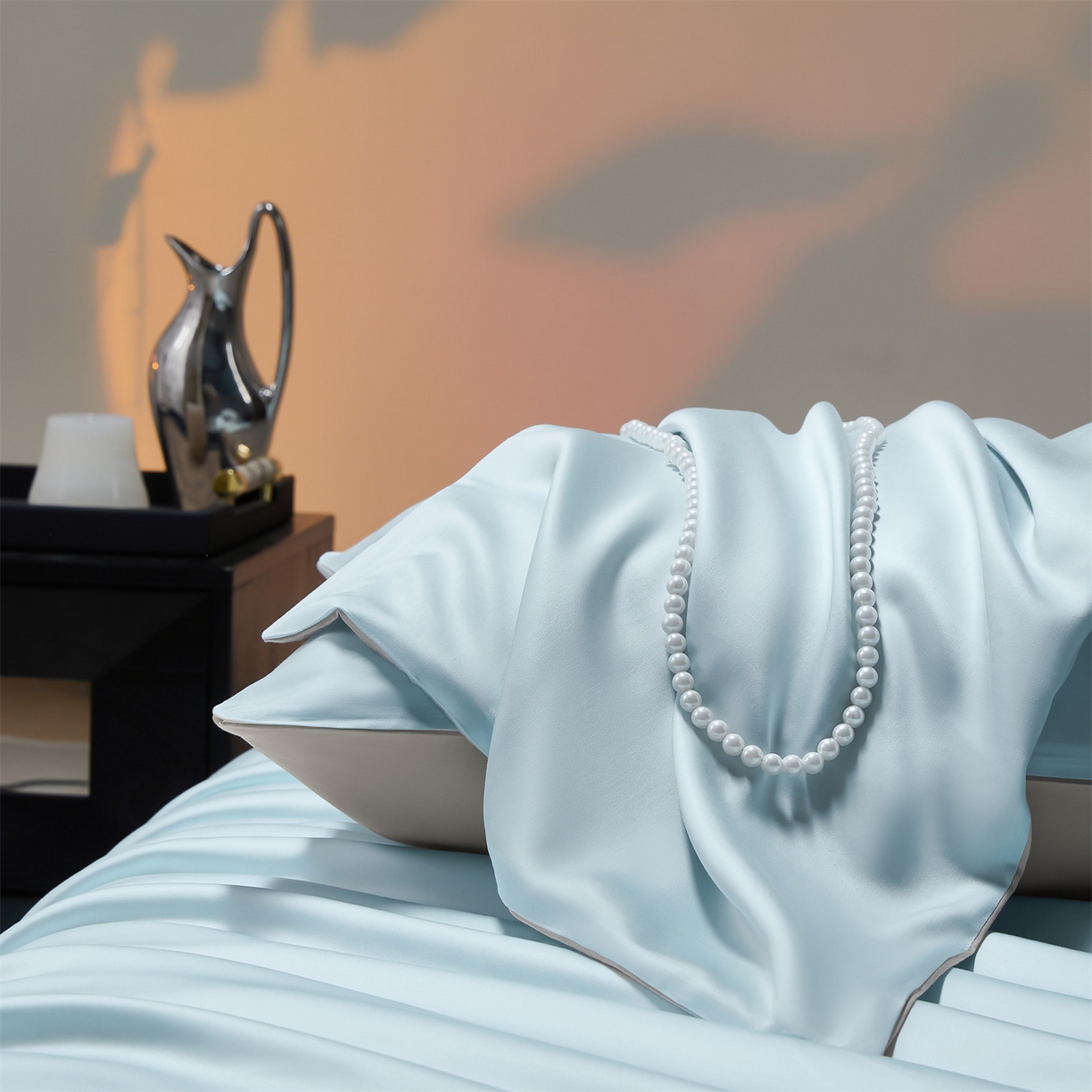 91家纺网 家纺一手货源 找家纺 DC 2026新款天丝纯色双拼四件套--多娜系列 淡海蓝+冰川灰