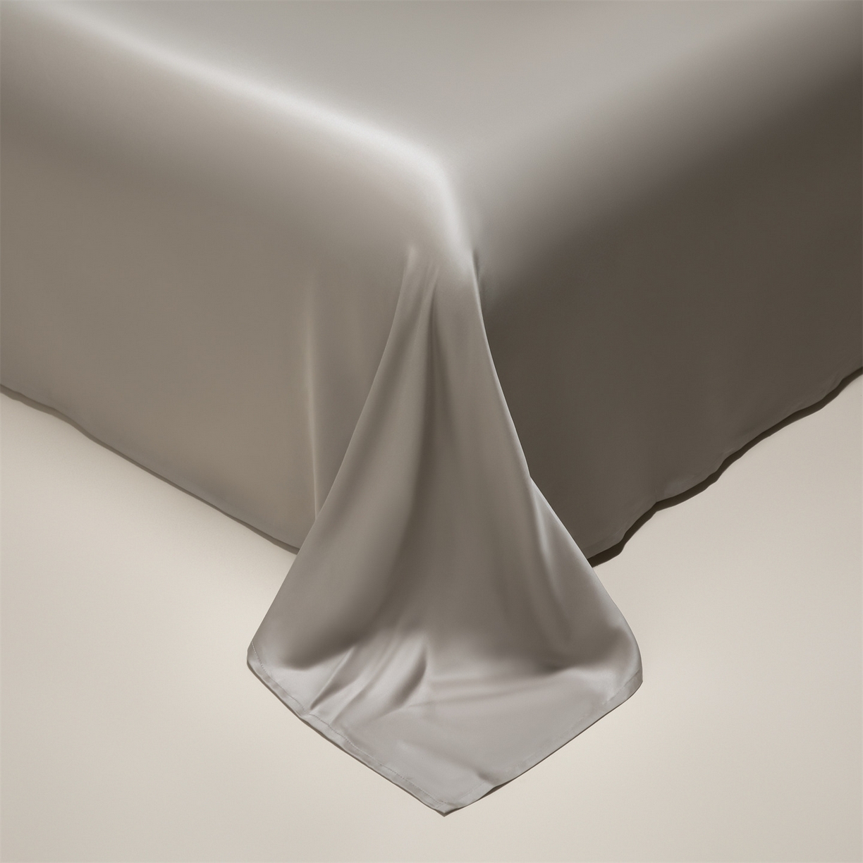 91家纺网 家纺一手货源 找家纺 DC 2026新款天丝纯色双拼四件套--多娜系列 椰子灰