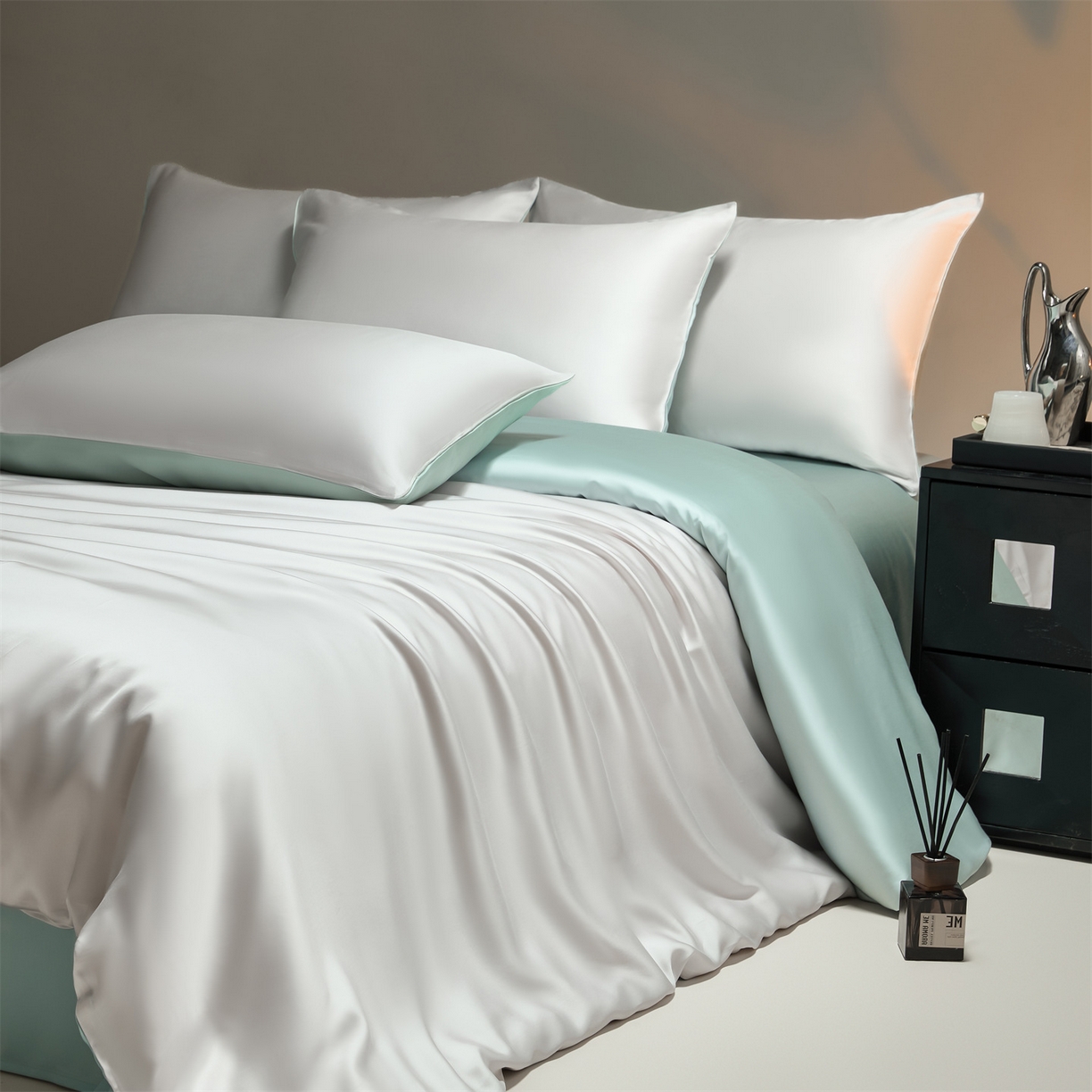 91家纺网 家纺一手货源 找家纺 DC 2026新款天丝纯色双拼四件套--多娜系列 流沙灰+海盐蓝