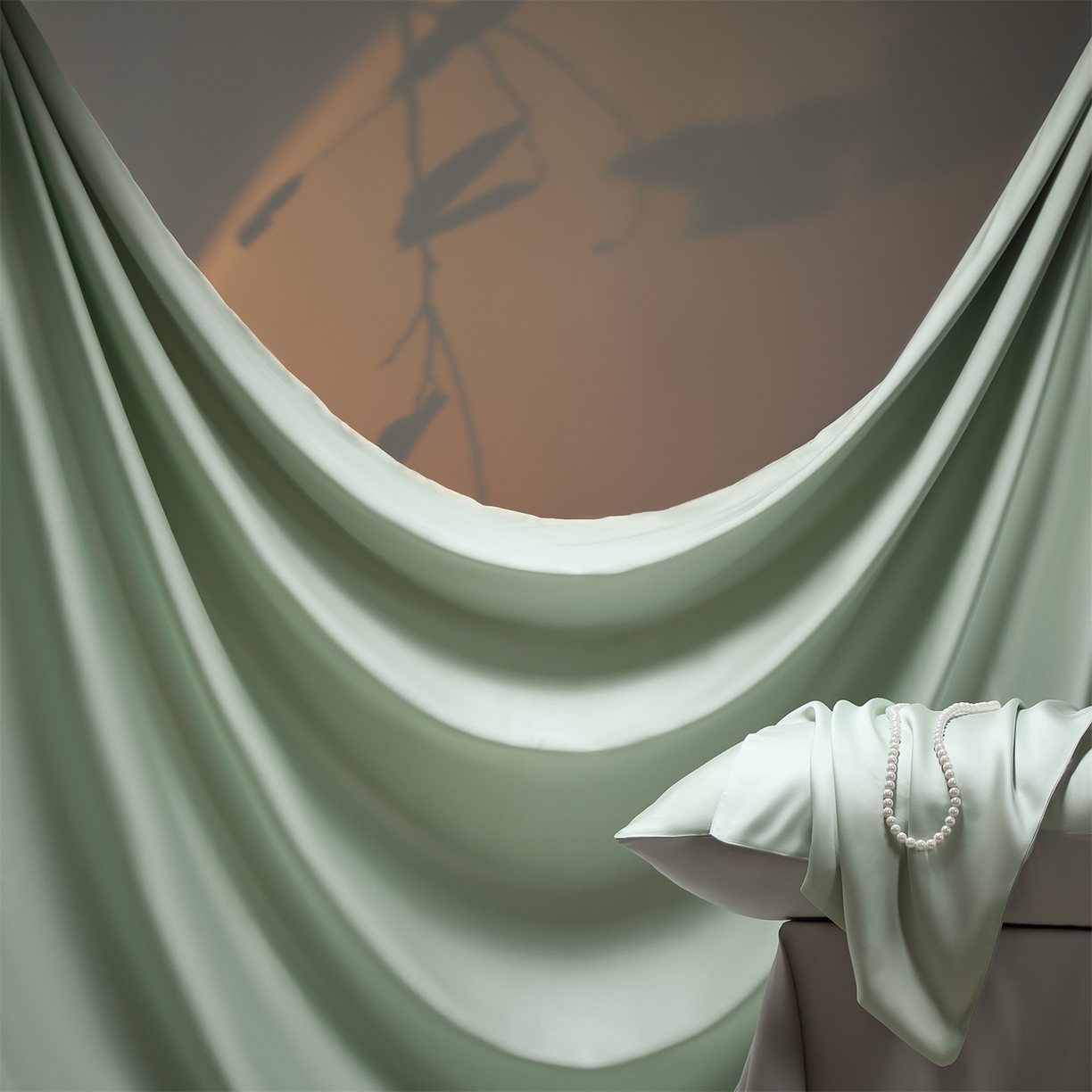 91家纺网 家纺一手货源 找家纺 DC 2026新款天丝纯色双拼四件套--多娜系列 亚丁绿+冰川灰