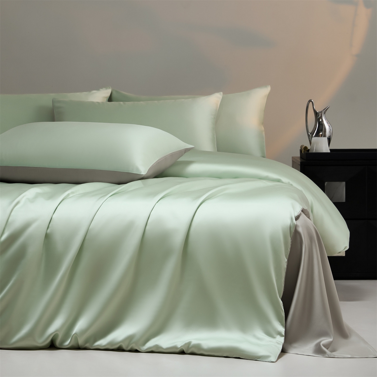 91家纺网 家纺一手货源 找家纺 DC 2026新款天丝纯色双拼四件套--多娜系列 亚丁绿+冰川灰