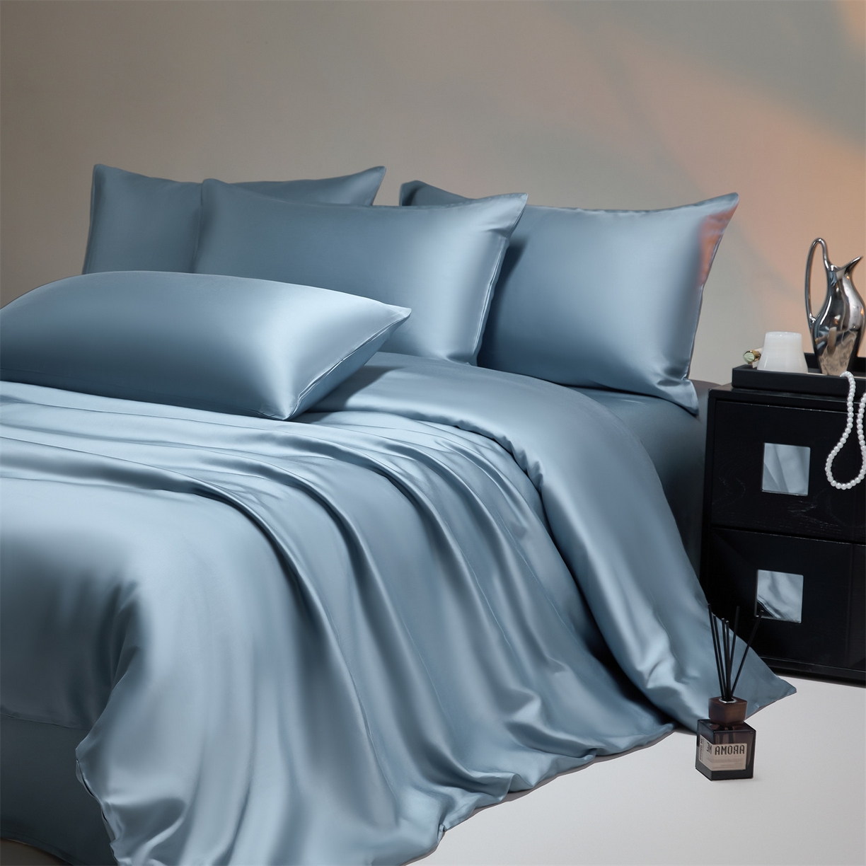 91家纺网 家纺一手货源 找家纺 DC 2026新款天丝纯色双拼四件套--多娜系列 梵高蓝