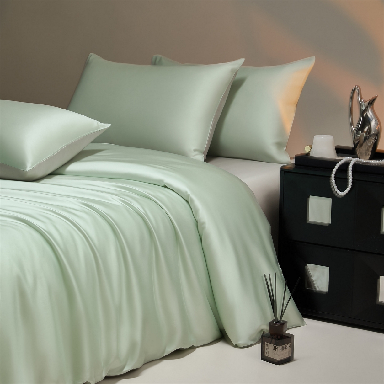 91家纺网 家纺一手货源 找家纺 DC 2026新款天丝纯色双拼四件套--多娜系列 亚丁绿+冰川灰