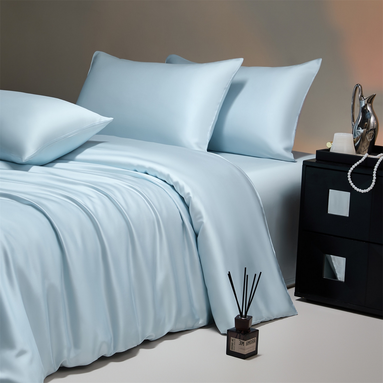 91家纺网 家纺一手货源 找家纺 DC 2026新款天丝纯色双拼四件套--多娜系列 婴儿蓝