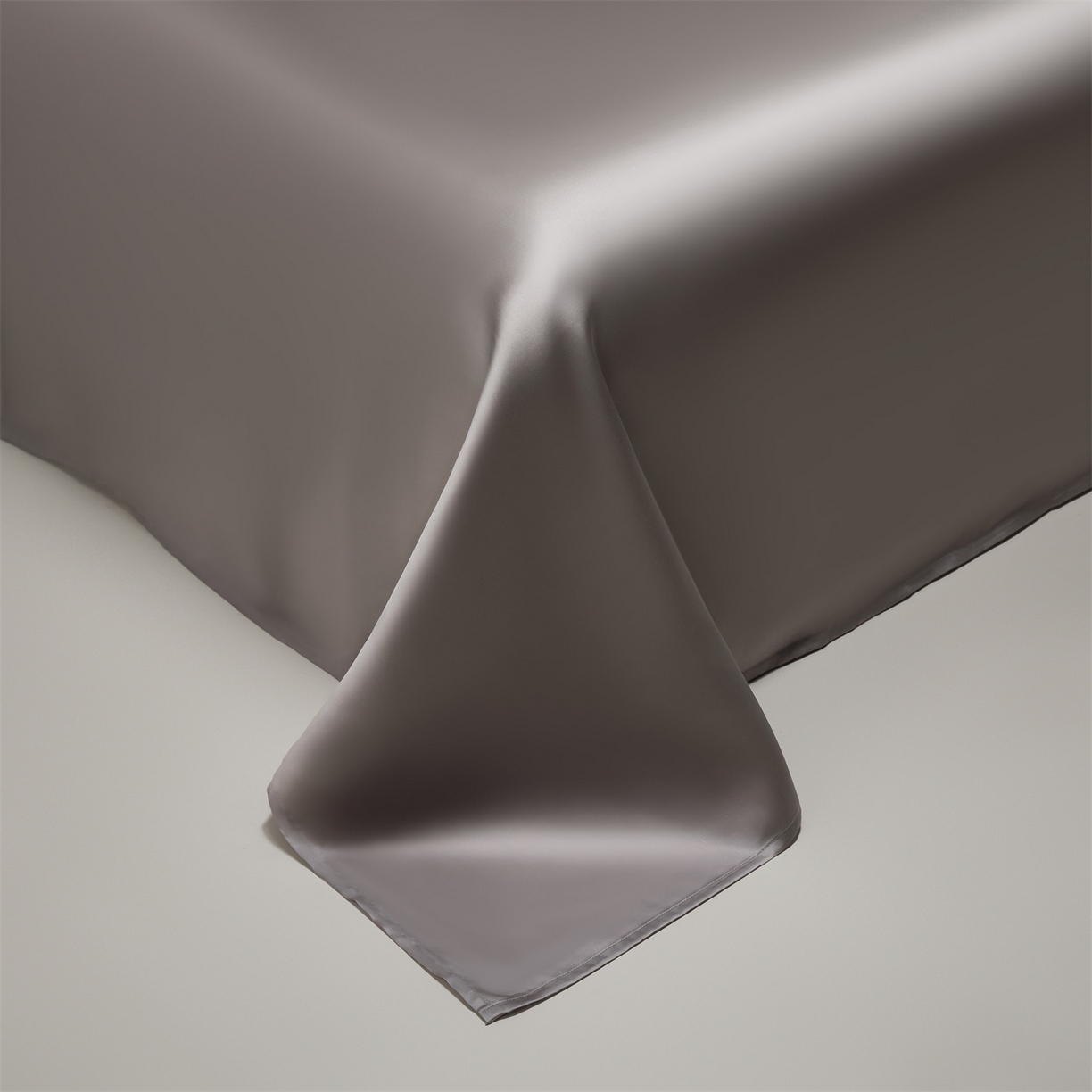 91家纺网 家纺一手货源 找家纺 DC 2026新款天丝纯色双拼四件套--多娜系列 经典灰