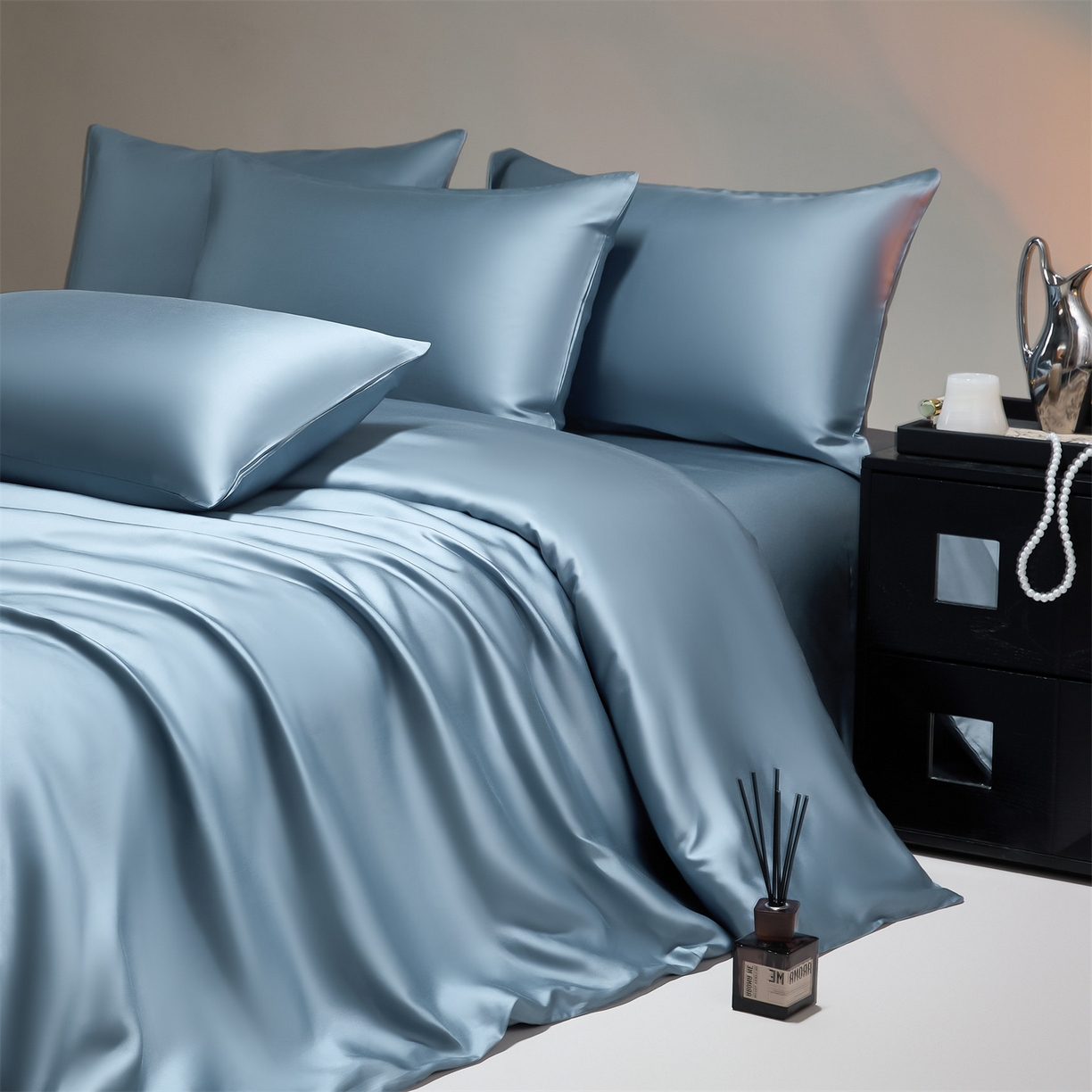 91家纺网 家纺一手货源 找家纺 DC 2026新款天丝纯色双拼四件套--多娜系列 梵高蓝