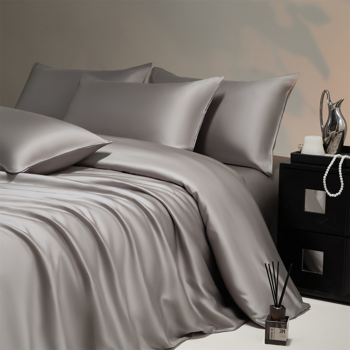 91家纺网 家纺一手货源 找家纺 DC 2026新款天丝纯色双拼四件套--多娜系列 经典灰