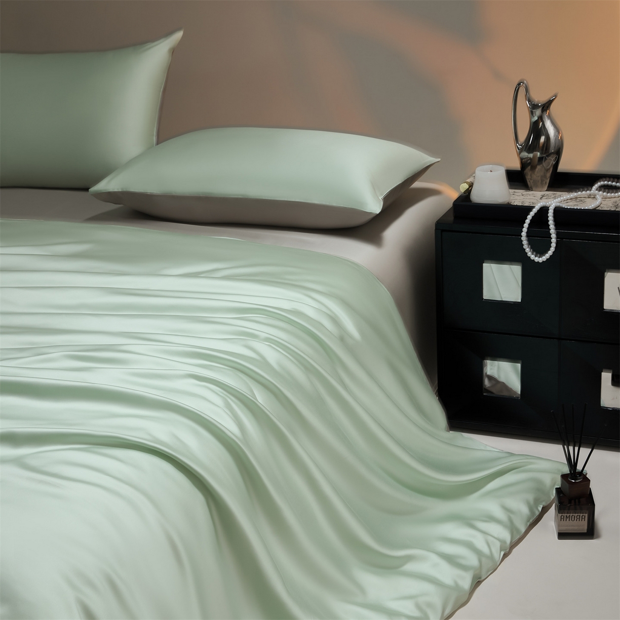 91家纺网 家纺一手货源 找家纺 DC 2026新款天丝纯色双拼四件套--多娜系列 亚丁绿+冰川灰