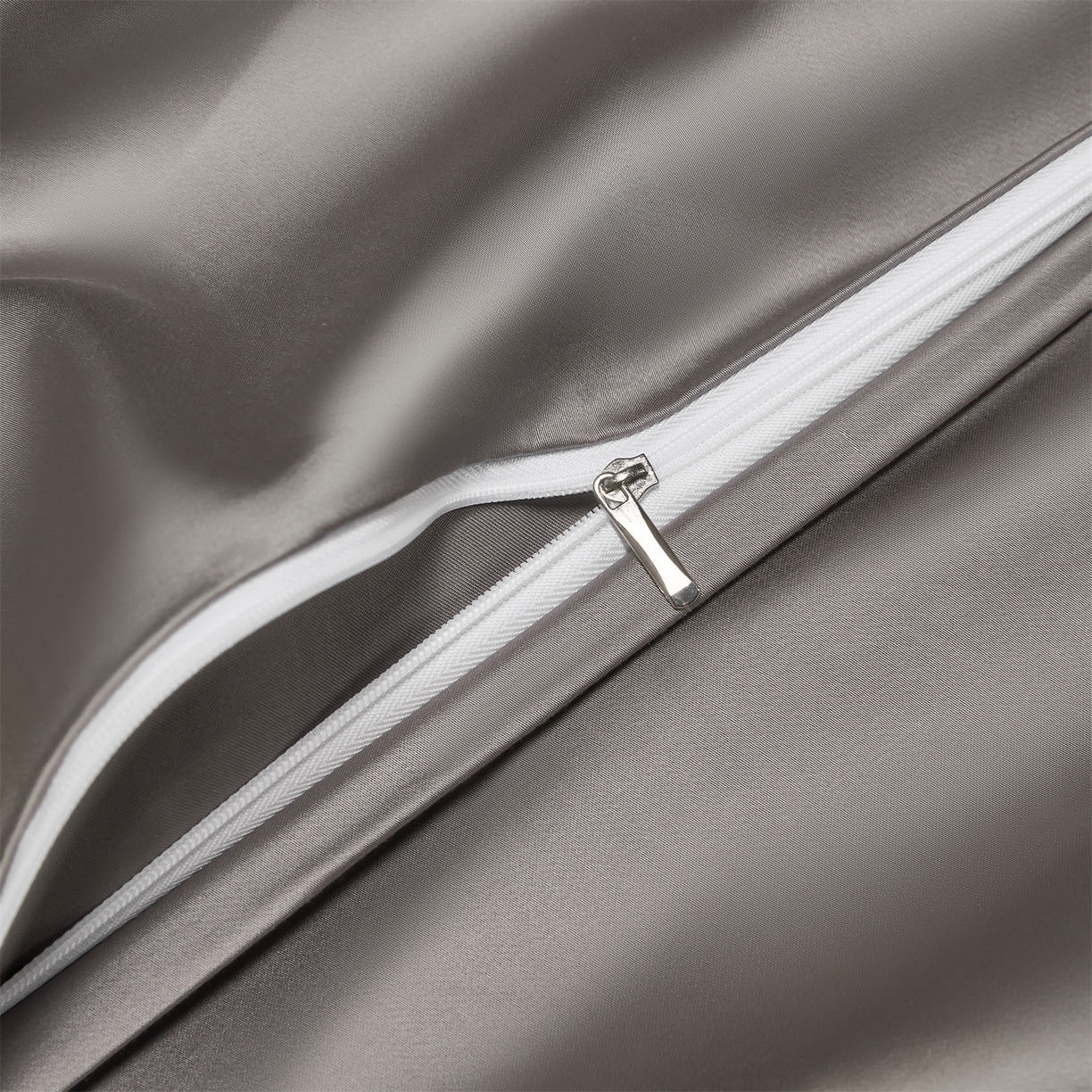 91家纺网 家纺一手货源 找家纺 DC 2026新款天丝纯色双拼四件套--多娜系列 经典灰