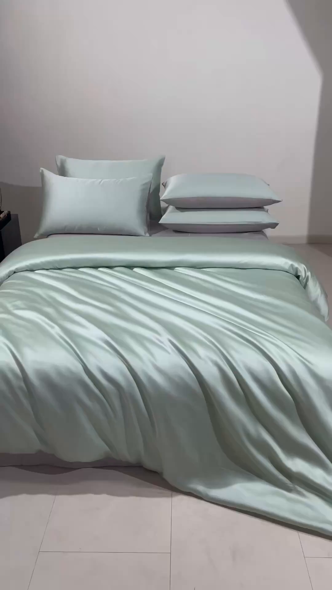 91家纺网 家纺一手货源 找家纺 DC 2026新款天丝纯色双拼四件套--多娜系列 亚丁绿+冰川灰