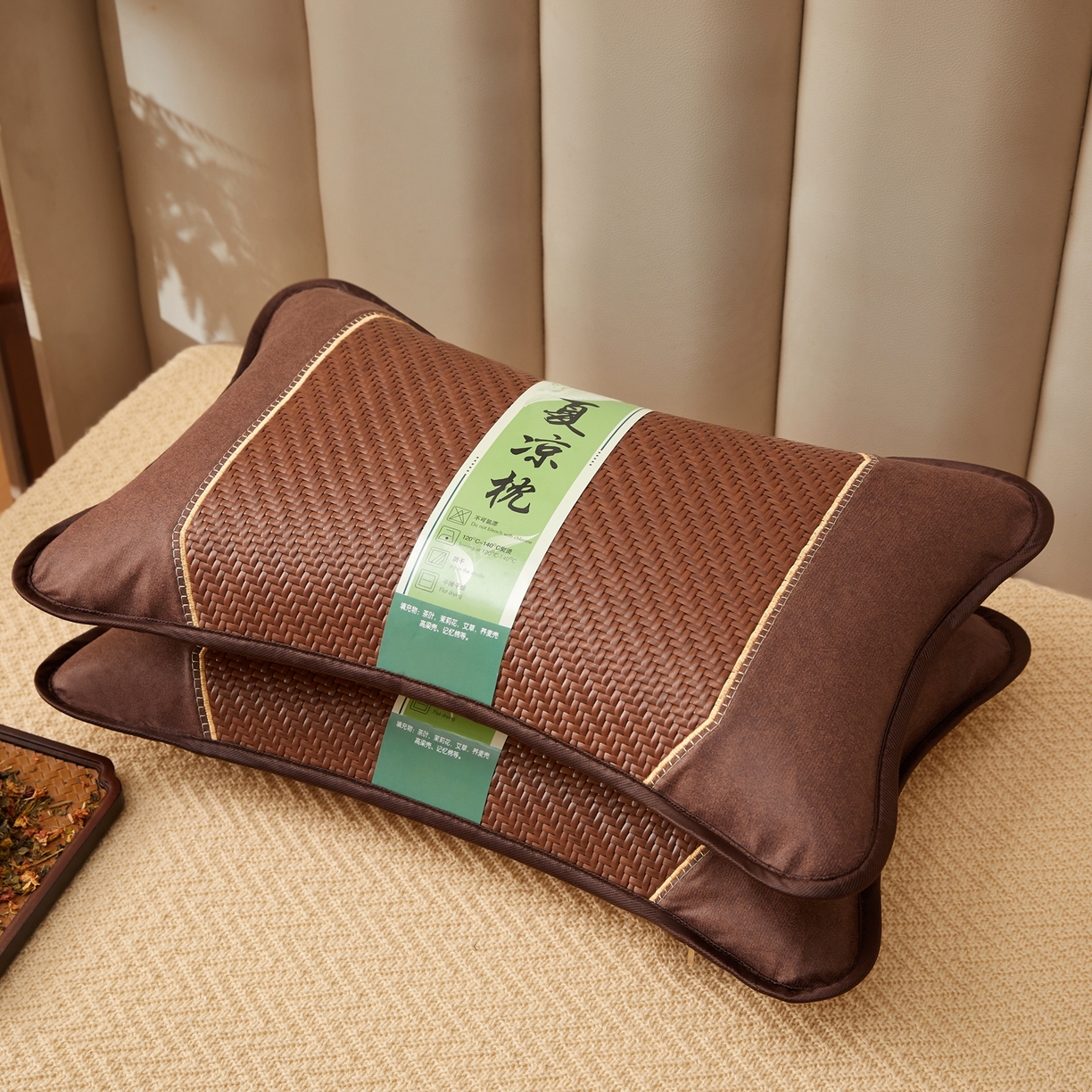 91家纺网 家纺一手货源 找家纺 小桃姐家纺 2026新款夏凉枕清凉藤席凉席花草枕头枕芯藤面竹席枕头-系列一 A1深棕弧形夏凉枕
