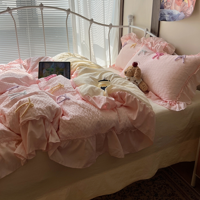 91家纺网 家纺一手货源 找家纺 顾里家纺 2026新款韩系仙女泡泡纱丝带四件套 蜜桃丝带