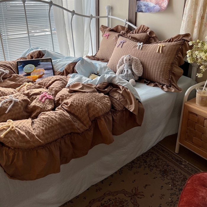 91家纺网 家纺一手货源 找家纺 顾里家纺 2026新款韩系仙女泡泡纱丝带四件套 奶咖丝带