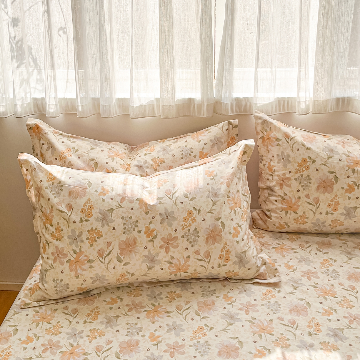 91家纺网 家纺一手货源 找家纺 女子家纺 2026新款全棉纯棉印花单品系列花卉款四件套 苏糖咖