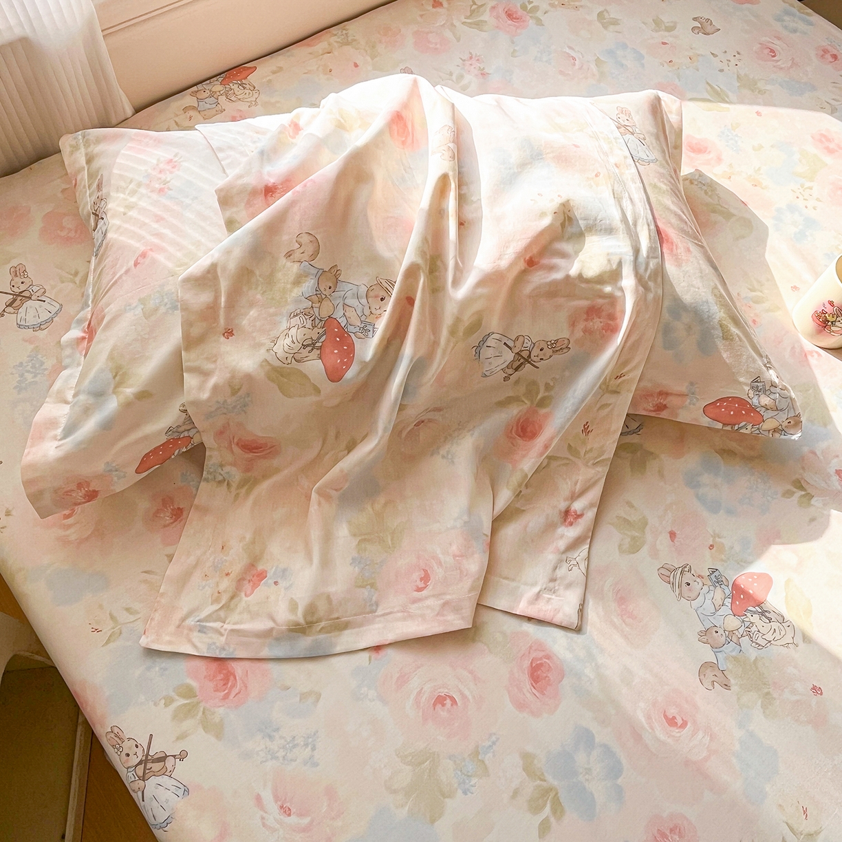 91家纺网 家纺一手货源 找家纺 女子家纺 2026新款全棉纯棉印花单品系列花卉款四件套 油画弦音