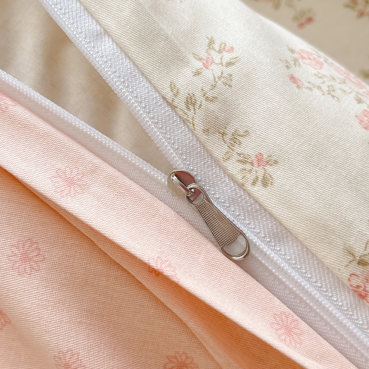 91家纺网 家纺一手货源 找家纺 女子家纺 2026新款全棉纯棉印花单品系列花卉款四件套 俏佳人