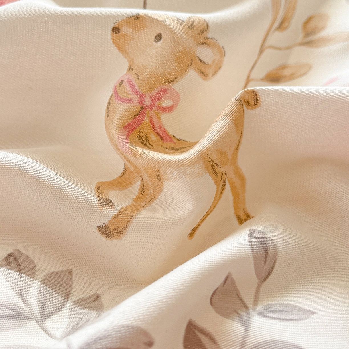 91家纺网 家纺一手货源 找家纺 女子家纺 2026新款全棉纯棉印花单品系列花卉款四件套 自然手记粉