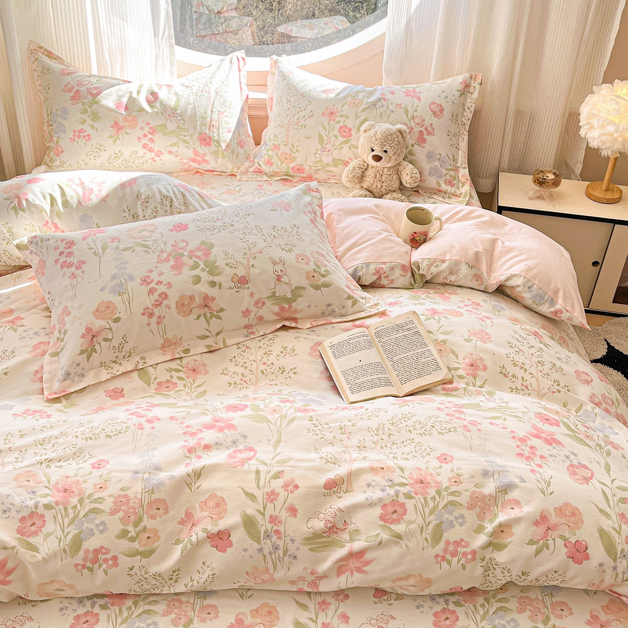 91家纺网 家纺一手货源 找家纺 女子家纺 2026新款全棉纯棉印花单品系列花卉款四件套 花仙兔兔