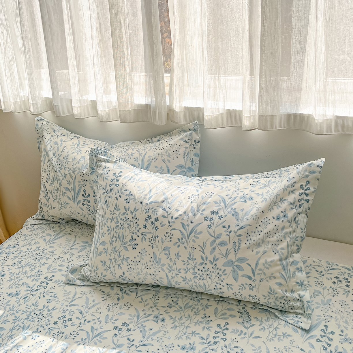 91家纺网 家纺一手货源 找家纺 女子家纺 2026新款全棉纯棉印花单品系列花卉款四件套 蓝沫