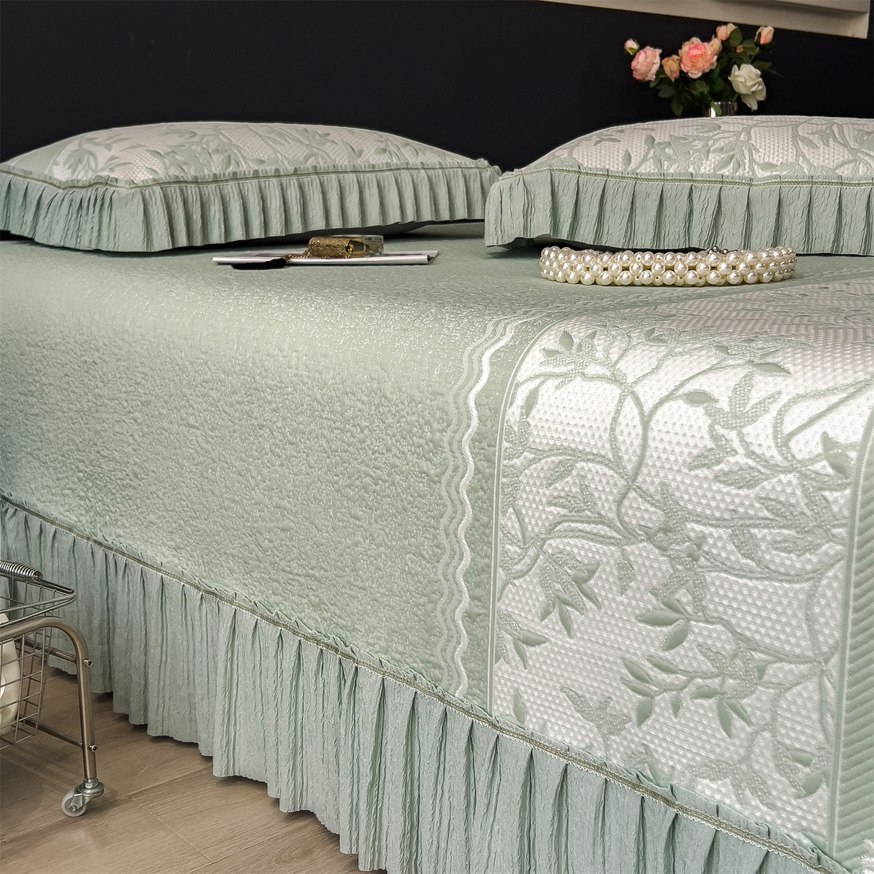 91家纺网 家纺一手货源 找家纺 慕木家纺 2026新款A类三明治复合乙纶提花冰豆豆花边床盖款床裙欧洛菲系列（提供买家秀） 欧洛菲-绿