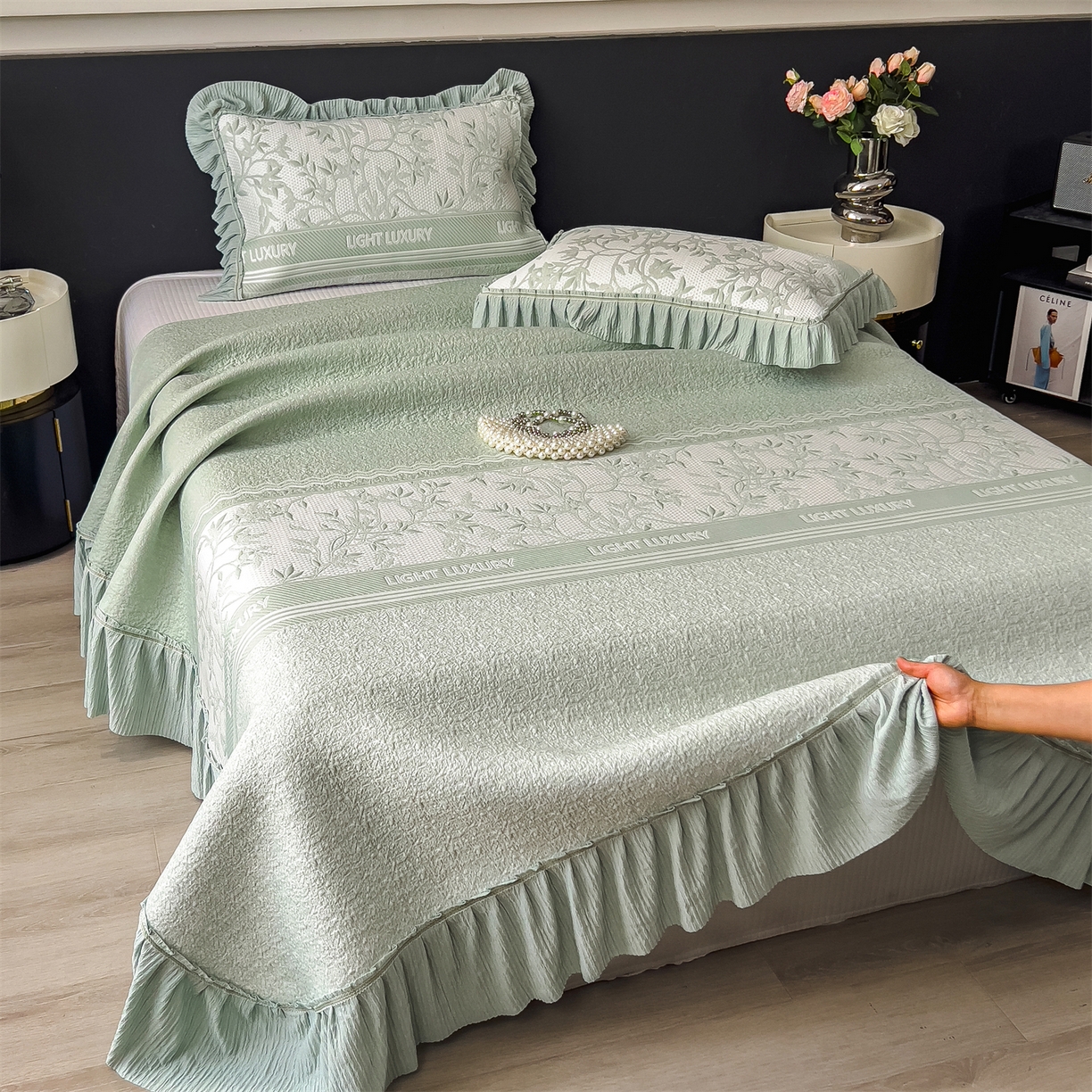 91家纺网 家纺一手货源 找家纺 慕木家纺 2026新款A类三明治复合乙纶提花冰豆豆花边床盖款床裙欧洛菲系列（提供买家秀） 欧洛菲-绿
