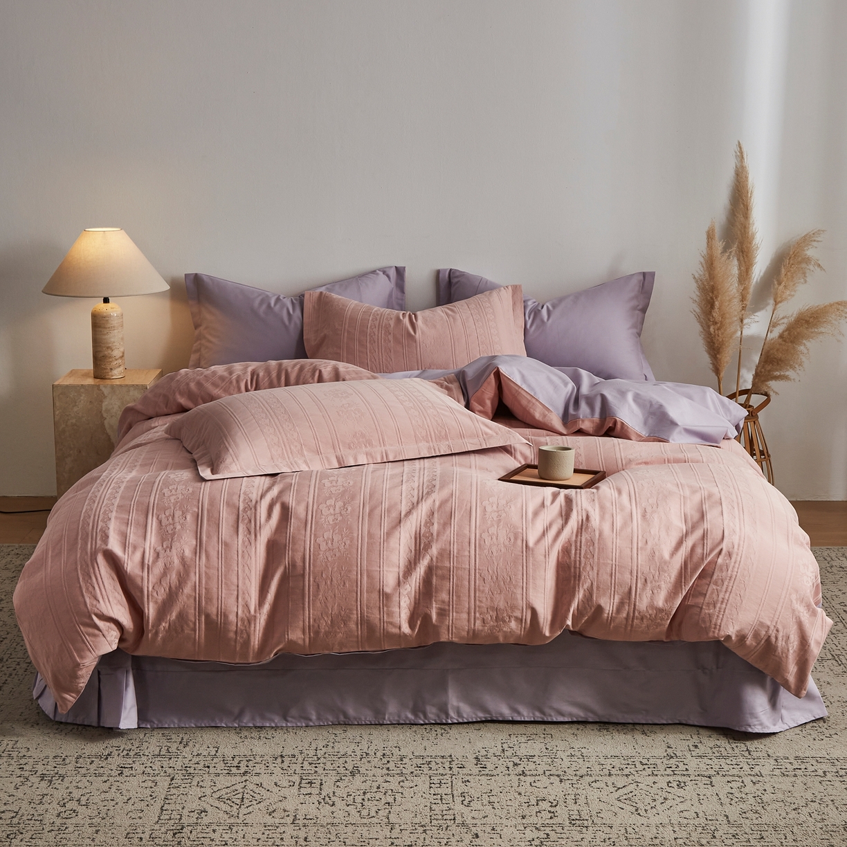 91家纺网 家纺一手货源 找家纺 顾家家居 2026新款AB面全棉厚织提花四件套 朝华-桃夭