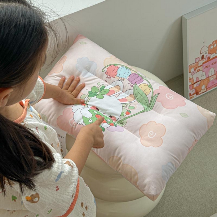 91家纺网 家纺一手货源 找家纺 暖羽屋羽绒馆 2026新款婴幼儿枕芯 学生枕头 小枕头30-50cm 小宝宝小朋友枕芯 花和伞