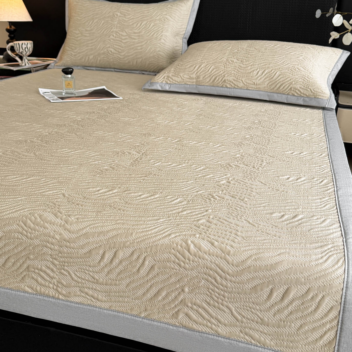 91家纺网 家纺一手货源 找家纺 倾慕家纺 2026新款立体提花冰豆豆凉席 山丘香槟