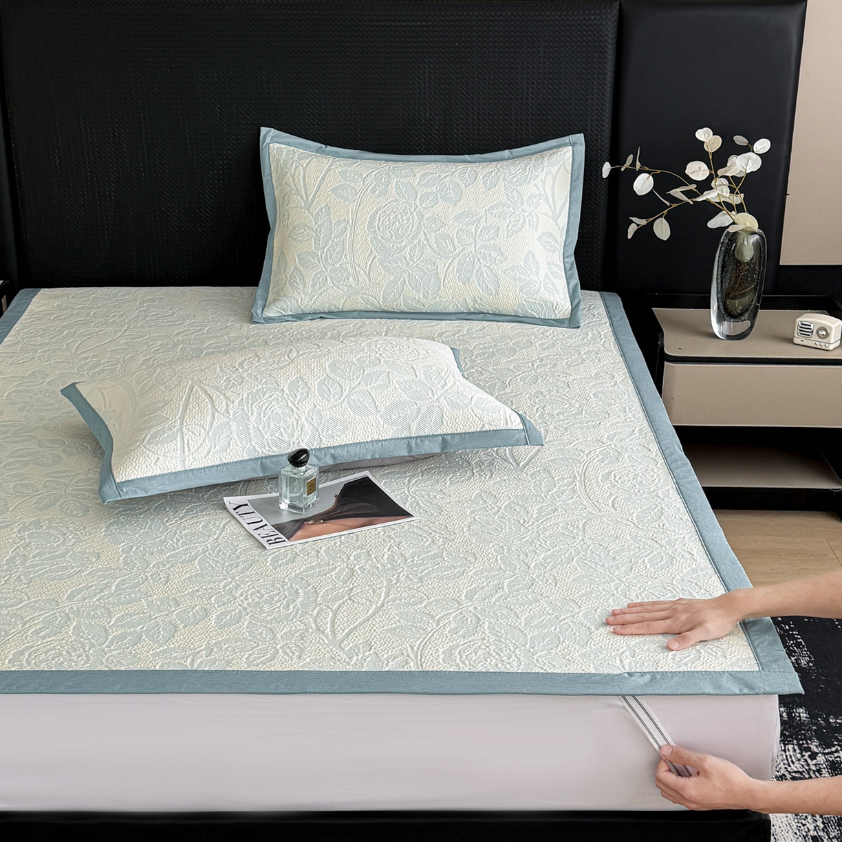 91家纺网 家纺一手货源 找家纺 倾慕家纺 2026新款立体提花冰豆豆凉席 花意浓蓝