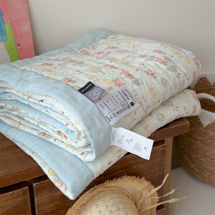 91家纺网 家纺一手货源 找家纺 暖生活 2026新款A类母婴级全棉双层纱夏被 云朵城堡