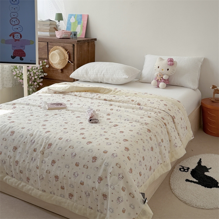 91家纺网 家纺一手货源 找家纺 暖生活 2026新款A类母婴级全棉双层纱夏被 奶黄甜猫