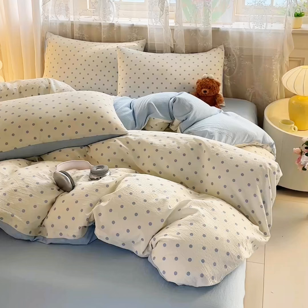 91家纺网 家纺一手货源 找家纺 侯先生家纺新款直播爆款云感双层纱皱皱纱四件套小清新水洗棉床笠 蓝波点