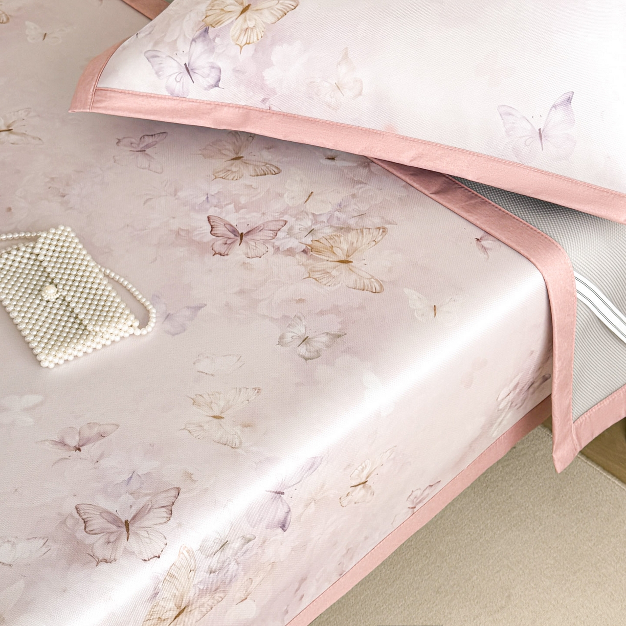 91家纺网 家纺一手货源 找家纺 倾慕家纺 2026新款A类数码印花冰泉丝凉席 蝴蝶之舞粉