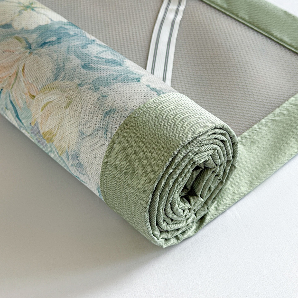 91家纺网 家纺一手货源 找家纺 倾慕家纺 2026新款A类数码印花冰泉丝凉席 玉兰花绿