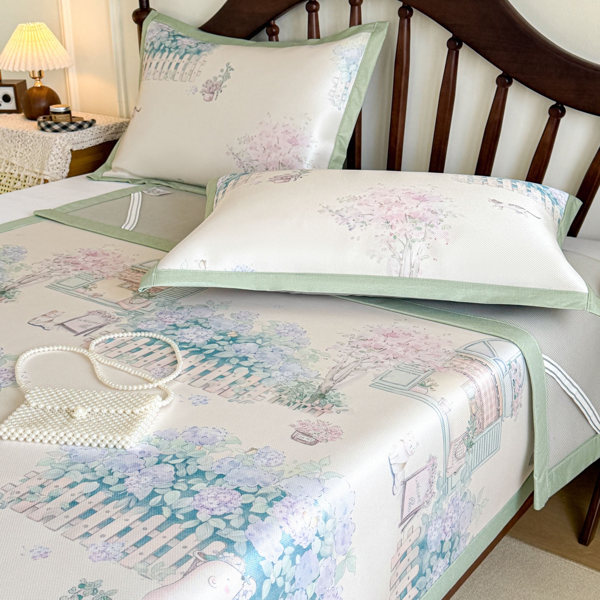 91家纺网 家纺一手货源 找家纺 倾慕家纺 2026新款A类数码印花冰泉丝凉席 鲜花小镇