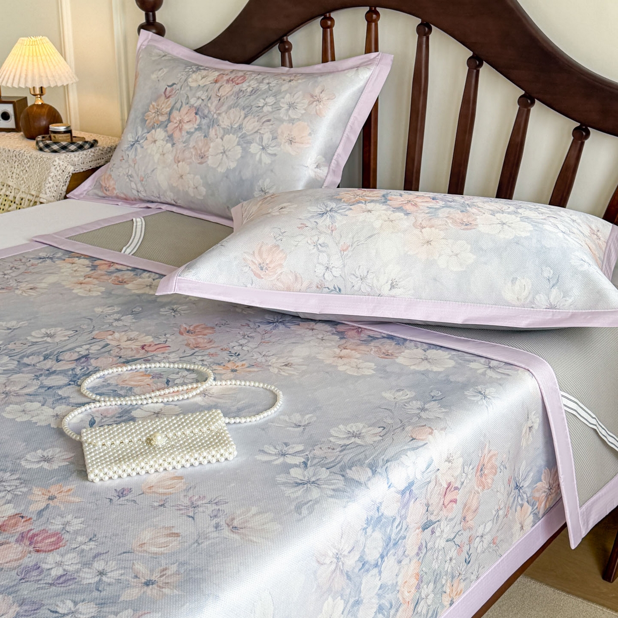 91家纺网 家纺一手货源 找家纺 倾慕家纺 2026新款A类数码印花冰泉丝凉席 玉兰花紫