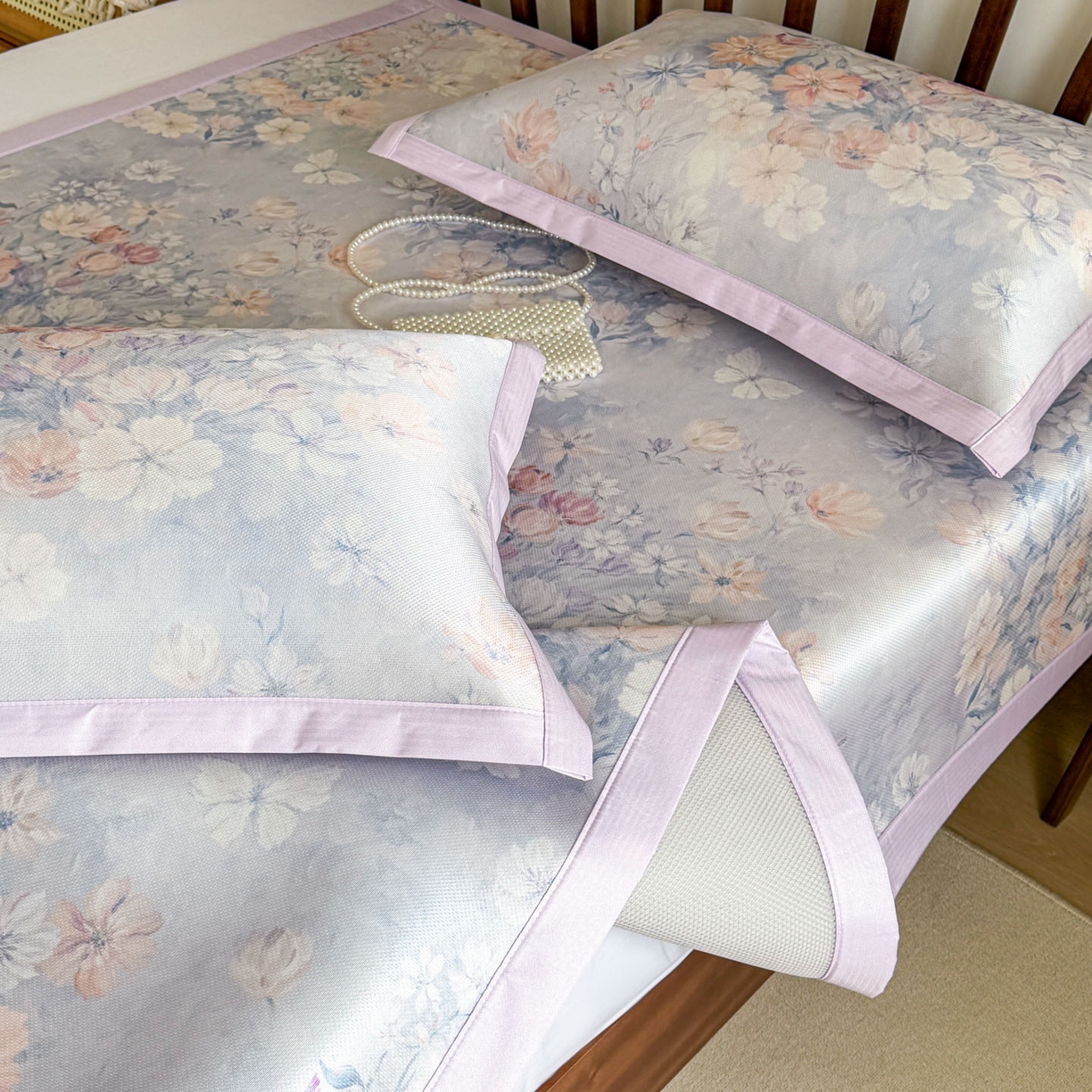 91家纺网 家纺一手货源 找家纺 倾慕家纺 2026新款A类数码印花冰泉丝凉席 玉兰花紫