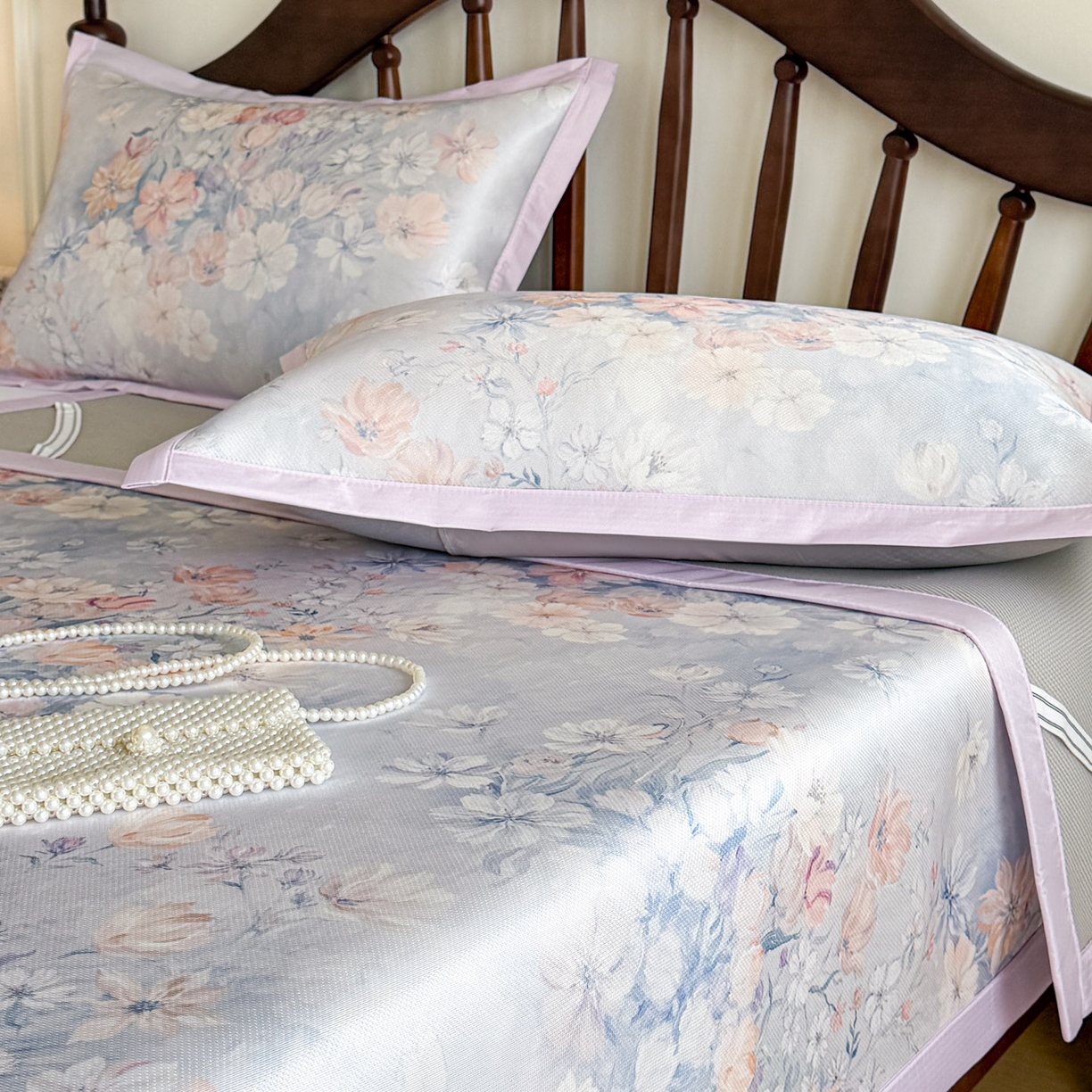 91家纺网 家纺一手货源 找家纺 倾慕家纺 2026新款A类数码印花冰泉丝凉席 玉兰花紫