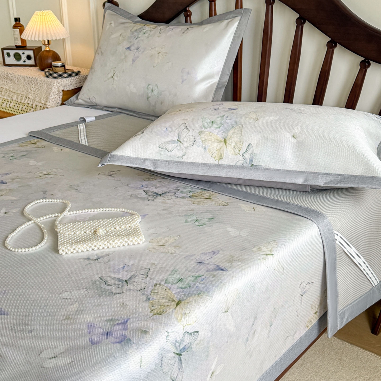 91家纺网 家纺一手货源 找家纺 倾慕家纺 2026新款A类数码印花冰泉丝凉席 蝴蝶之舞绿